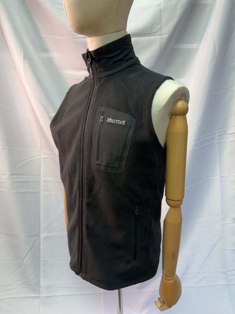 Marmot Men's Polartec Fleece Vest Black Full Zip Outdoor Hiking Size M